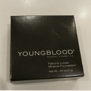 Youngblood Loose Mineral Makeup Foundation